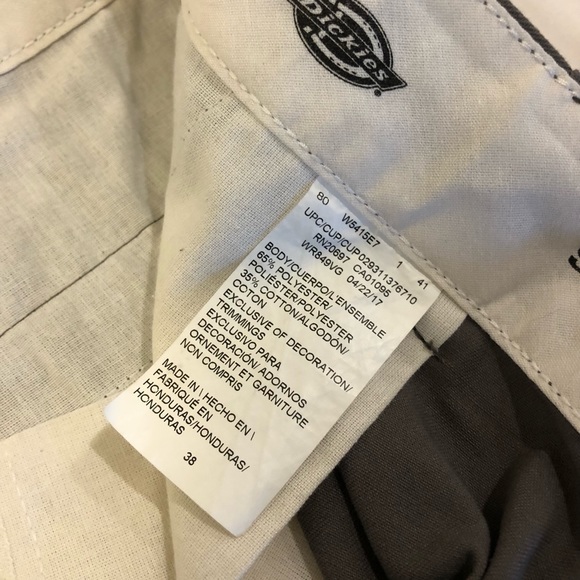 DICKIES SLIM FIT MEN’S POLY/COTTON WORK SHORTS SZ 38x10 (EUC) - Picture 5 of 8